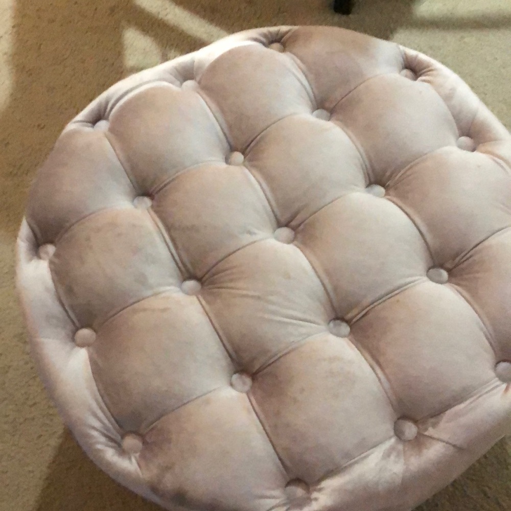 Lilac/Silver Round Ottoman